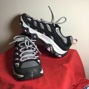 😎Women’s Merrill, new condition, see photos, size 7.5
